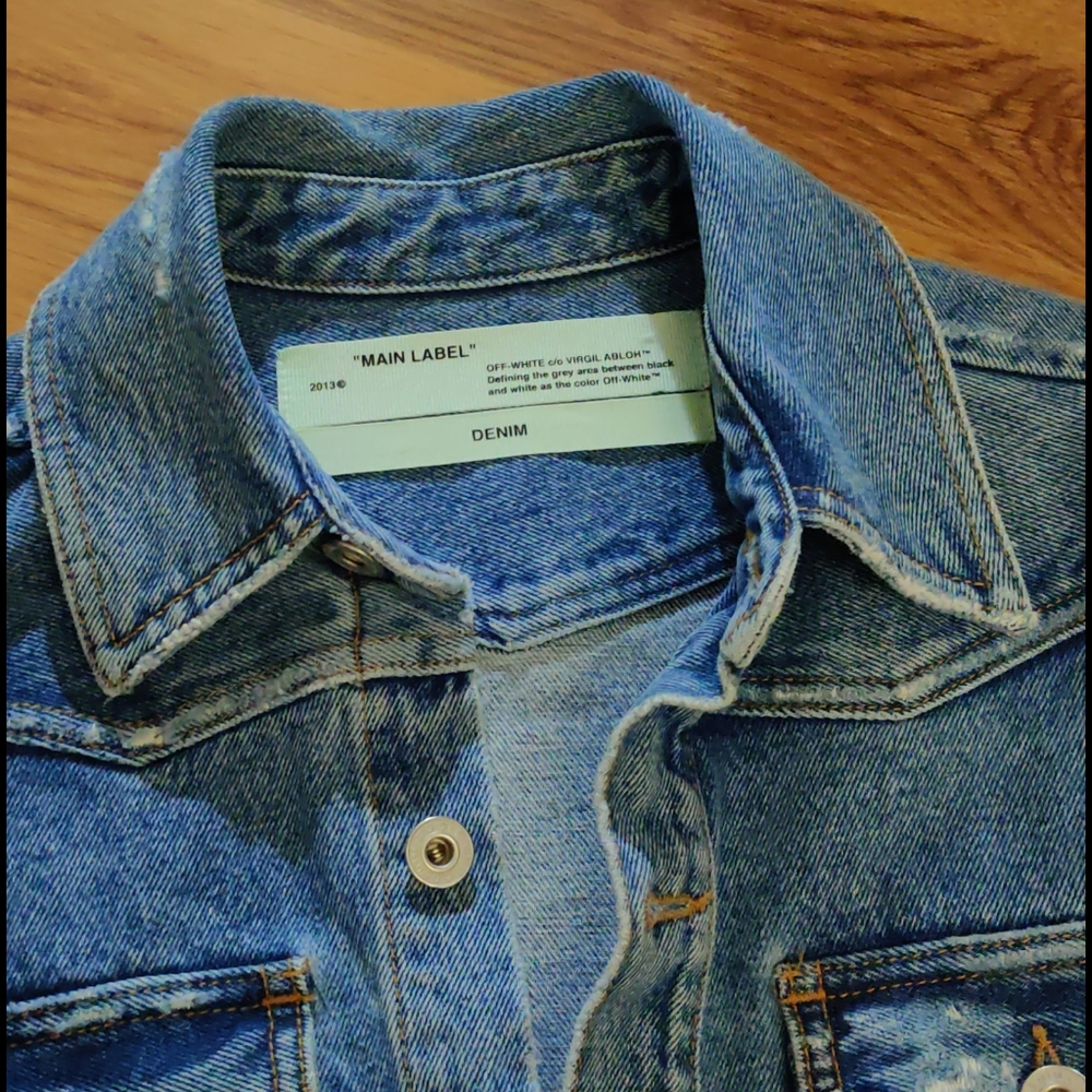 Authentic Off white floral print denim jacket - Picture 7 of 10